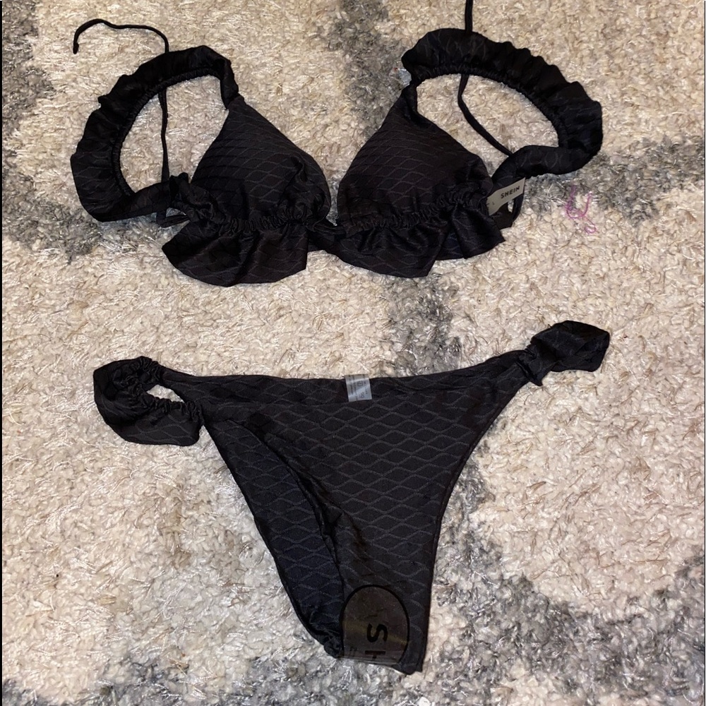 ruffle trim triangle bikini swimsuit